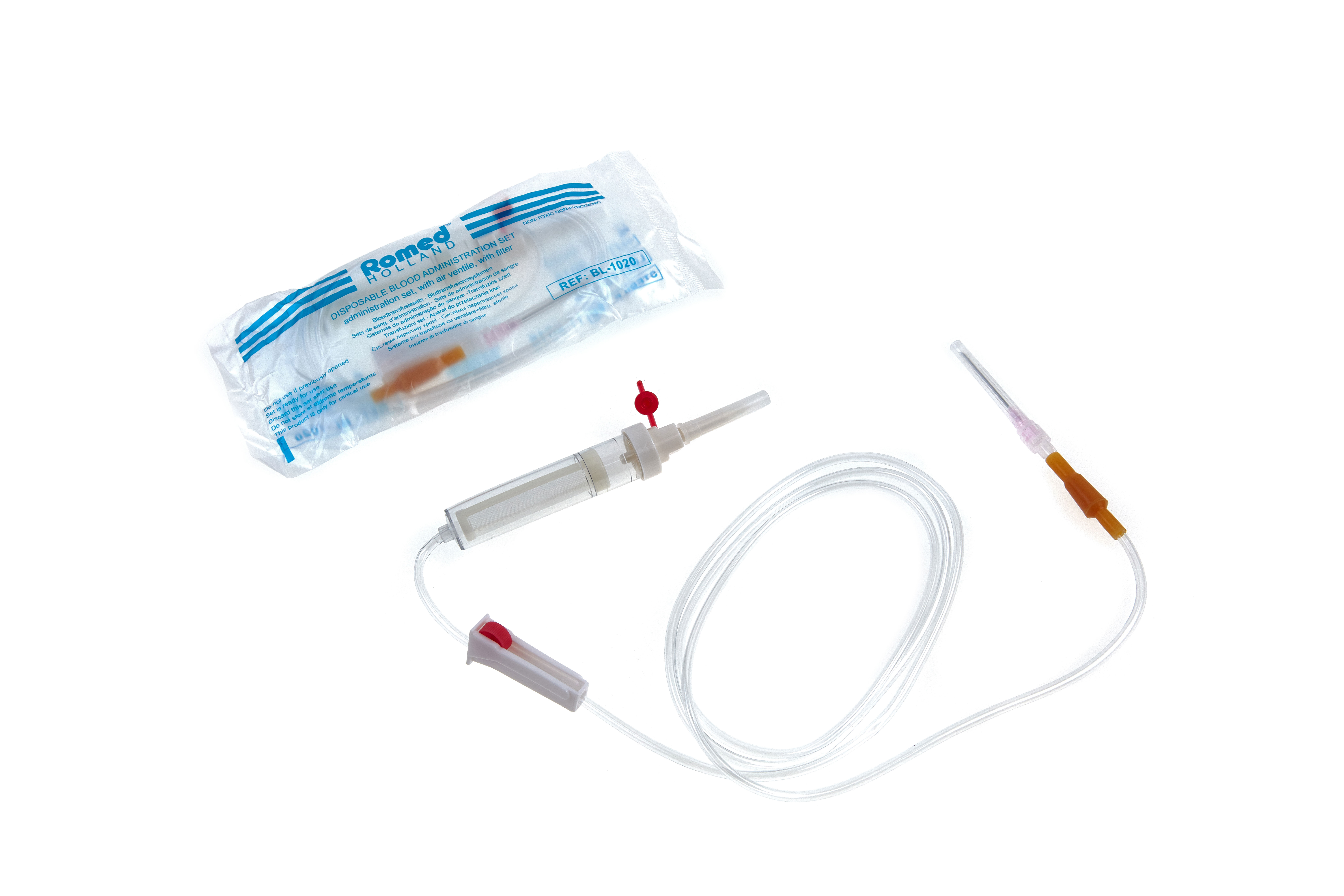 BL-1020 Romed bloedtransfusiesets met ventiel en filter, steriel, per stuk in een polyzakje, 250 stuks in een karton.