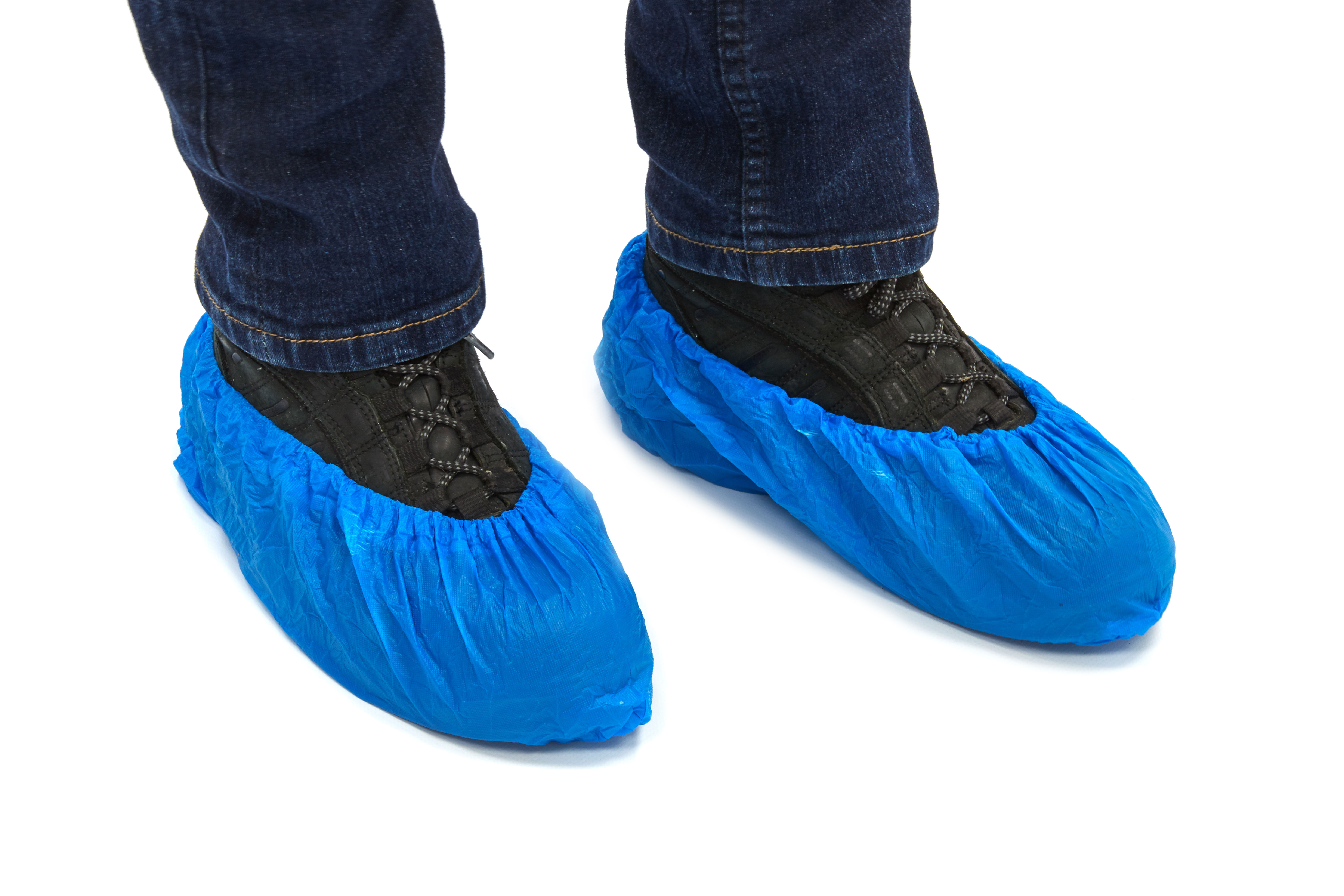 SC-2000 Romed CPE shoe covers, blue, 150x360mm, per 10 pcs in a bundle, 10 x10 pcs = 100 pcs in a polybag, 20 x 100 pcs = 2.000 pcs in a carton.